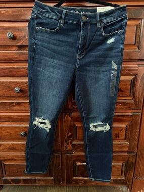 American Eagle Outfitters Dark Wash Distressed Skinny Jeans